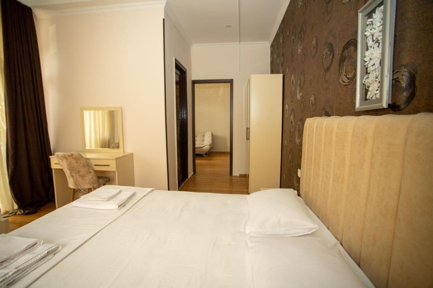 Irise Hotel Batumi Exterior photo